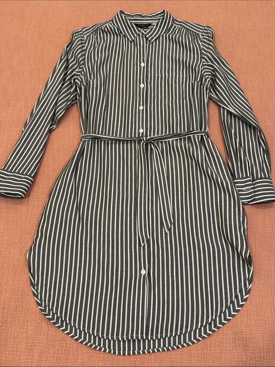 Denver Hayes Dresses & Skirts - Black White Striped Shirt Dress - midi with fabric belt